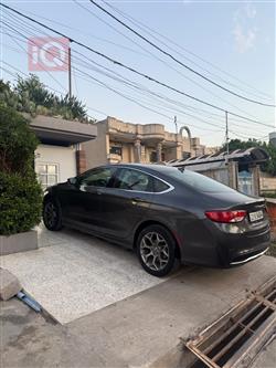 کرایسلەر 200